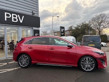 Used Kia Ceed 2025 for sale - 77653642: Photo