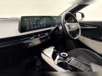 Used Kia EV6 2023 for sale - 78671191: Photo