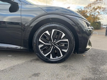 Used Kia EV6 2022 for sale - 76266107: Photo