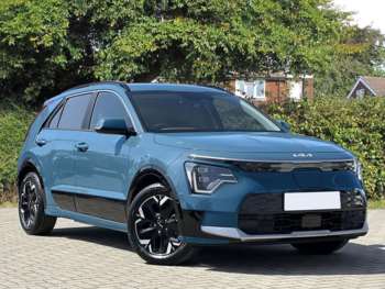 2024 - 64.8 kWh 2 Automatic 5-Door