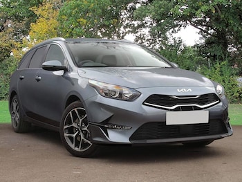 Used Kia Ceed 2022 for sale - 77501408: Photo
