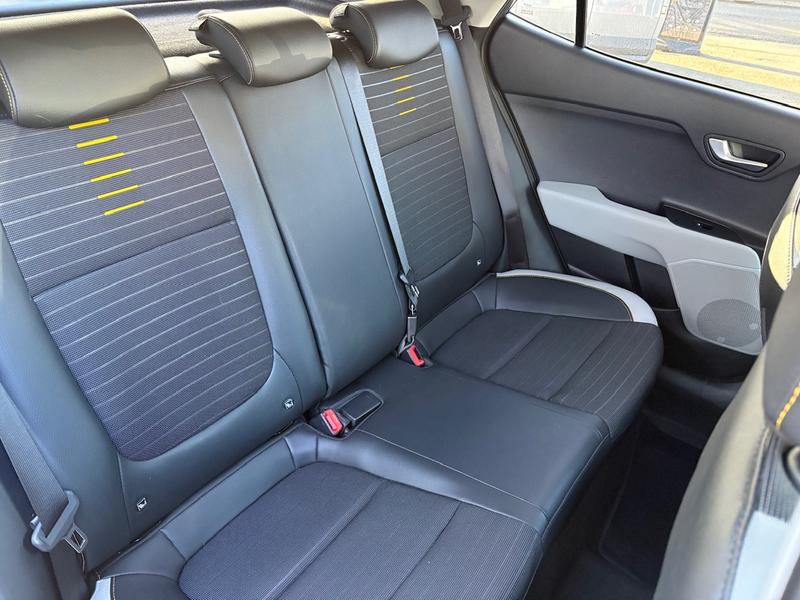 Used Kia Stonic 2023 for sale - 77417147: Photo 12
