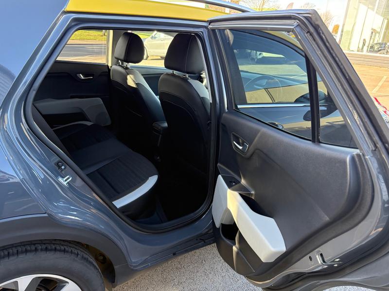 Used Kia Stonic 2023 for sale - 77417147: Photo 13