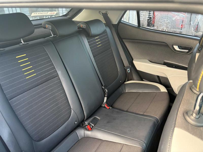 Used Kia Stonic 2017 for sale - 77159208: Photo 20