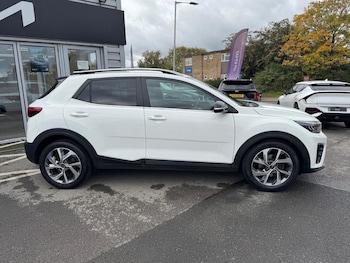 Used Kia Stonic 2021 for sale - 76290238: Photo