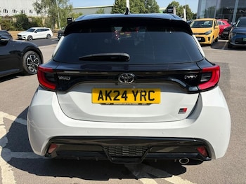 Used Toyota Yaris 2024 for sale - 79141026: Photo