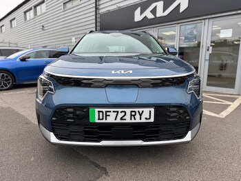 Used Kia Niro 2023 for sale - 76266049: Photo 2