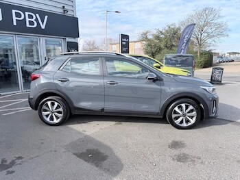 Used Kia Stonic 2022 for sale - 77729508: Photo