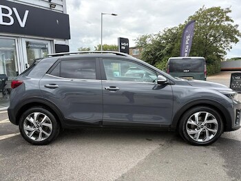 Used Kia Stonic 2023 for sale - 78688587: Photo