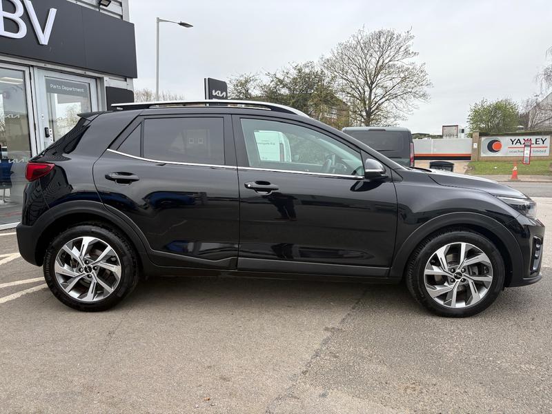 Used Kia Stonic 2023 for sale - 78131523: Photo 2