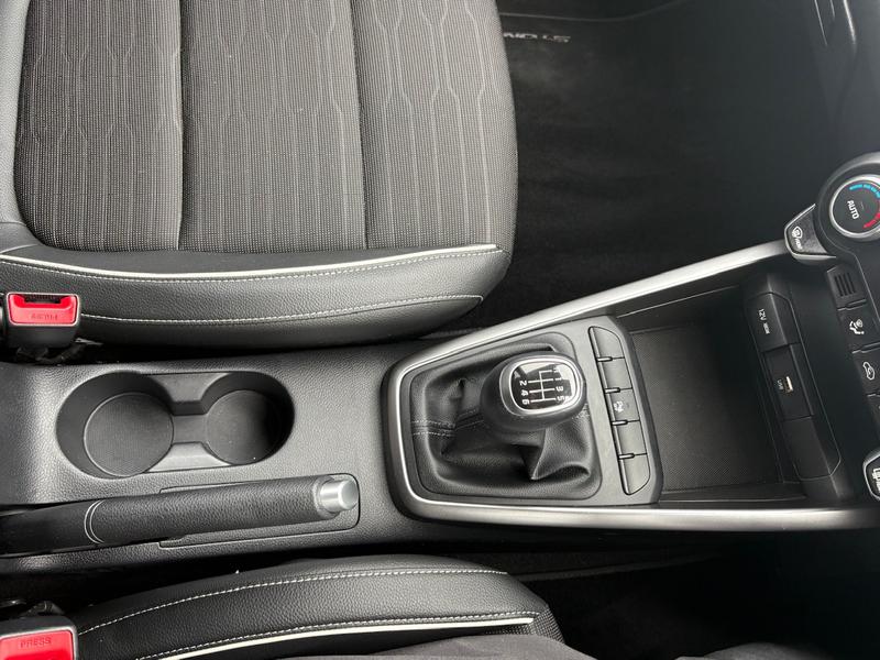 Used Kia Stonic 2023 for sale - 78131523: Photo 24