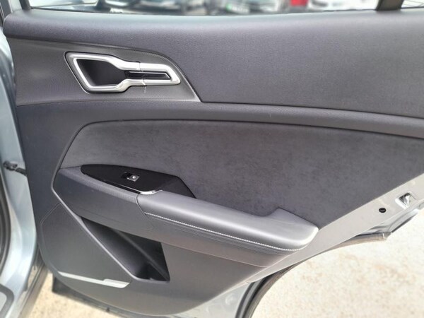 Used Kia Sportage 2023 for sale - 75761013: Photo 9
