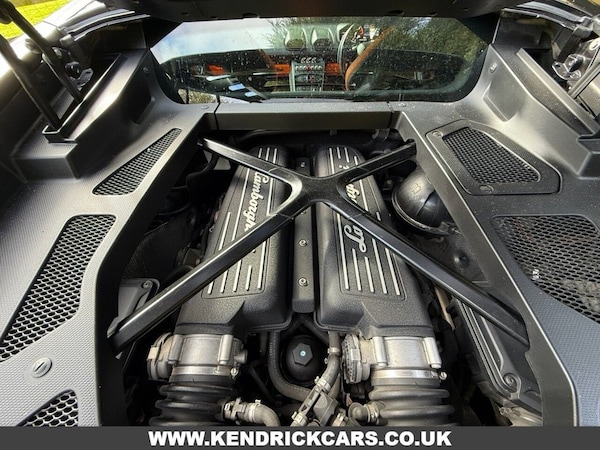 Used Lamborghini Huracan 2015 for sale - 76163051: Photo 6