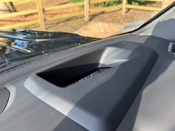 Used Land Rover Defender 110 2025 for sale - 76539648: Photo