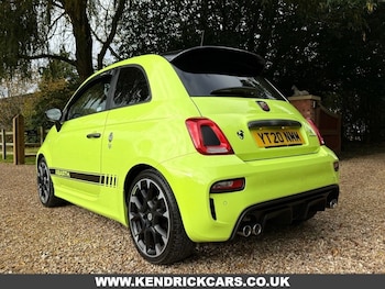 Used Abarth 595 2020 for sale - 76470543: Photo