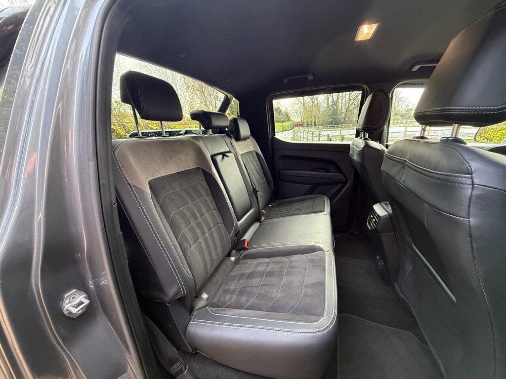 Used Volkswagen Amarok 2023 for sale - 77110921: Photo 14