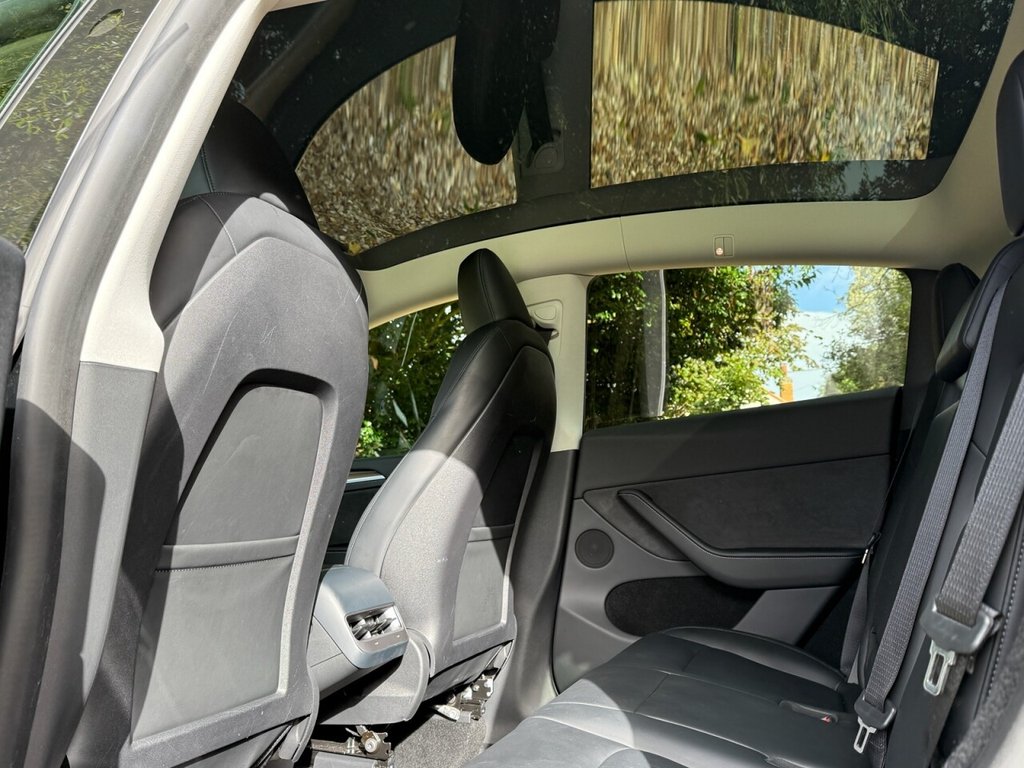 Used Tesla Model Y 2024 for sale - 76074143: Photo 11