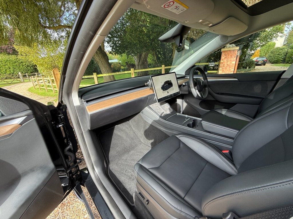 Used Tesla Model Y 2024 for sale - 76074143: Photo 15