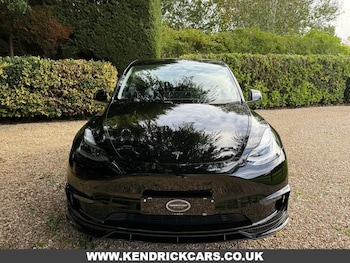 Used Tesla Model Y 2024 for sale - 76074143: Photo