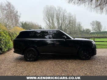 Used Land Rover Range Rover 2023 for sale - 76973608: Photo