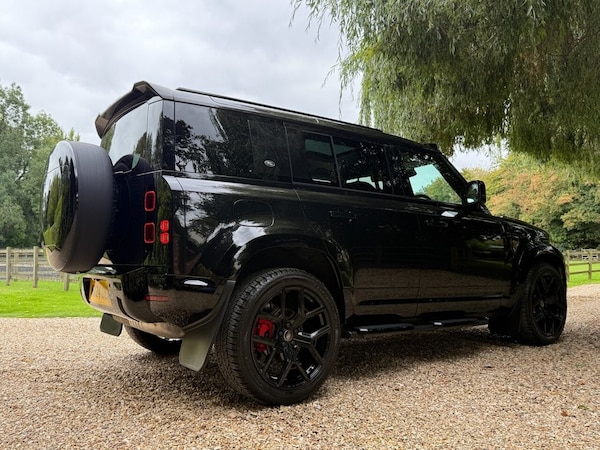 Used Land Rover Defender 2024 for sale - 76039242: Photo 19