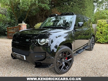 Used Land Rover Defender 2024 for sale - 76039242: Photo