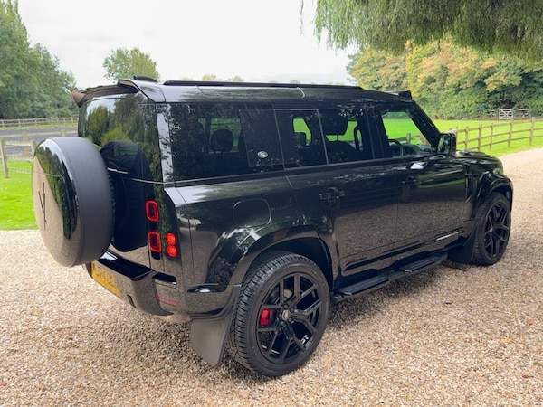 Used Land Rover Defender 2024 for sale - 76039242: Photo 7