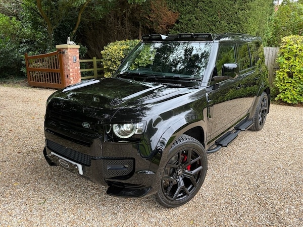 Used Land Rover Defender 2024 for sale - 76039242: Photo 8