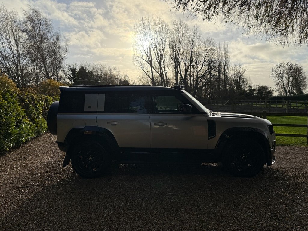 Used Land Rover Defender 2023 for sale - 76559115: Photo 30