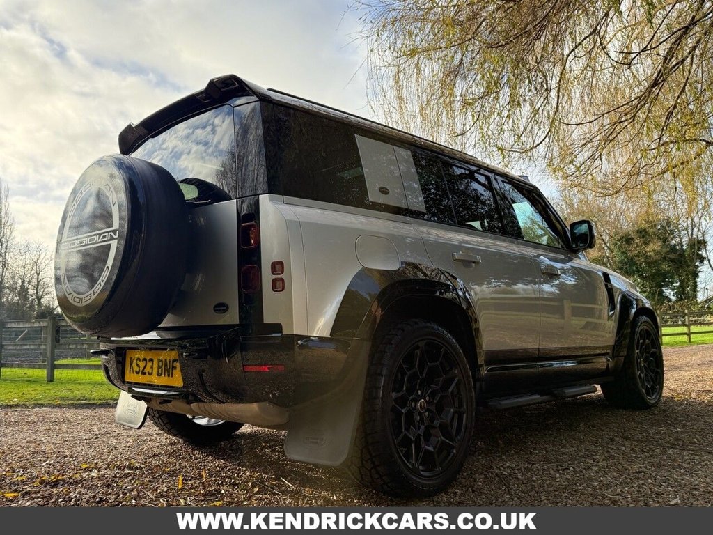 Used Land Rover Defender 2023 for sale - 76559115: Photo 5