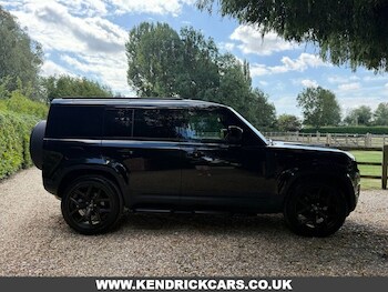 Used Land Rover Defender 2023 for sale - 75533808: Photo