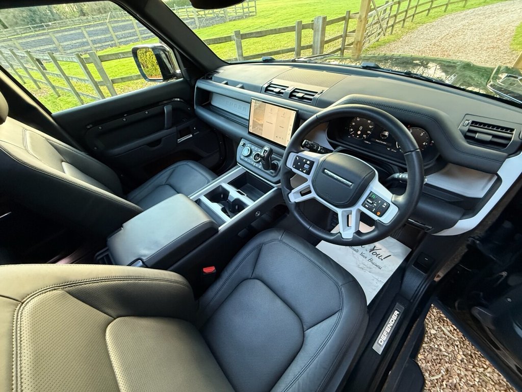 Used Land Rover Defender 2025 for sale - 76547119: Photo 10