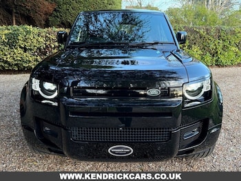 Used Land Rover Defender 2025 for sale - 76547119: Photo