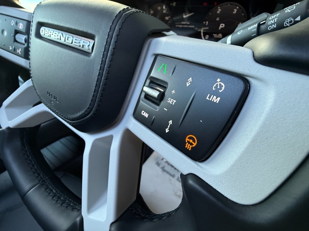Used Land Rover Defender 2025 for sale - 76547119: Photo 9