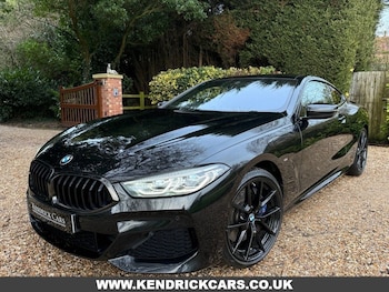 Used BMW 8 Series 2019 for sale - 77200077: Photo
