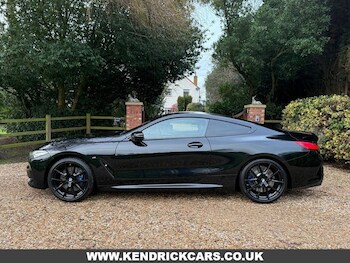 Used BMW 8 Series 2019 for sale - 77200077: Photo