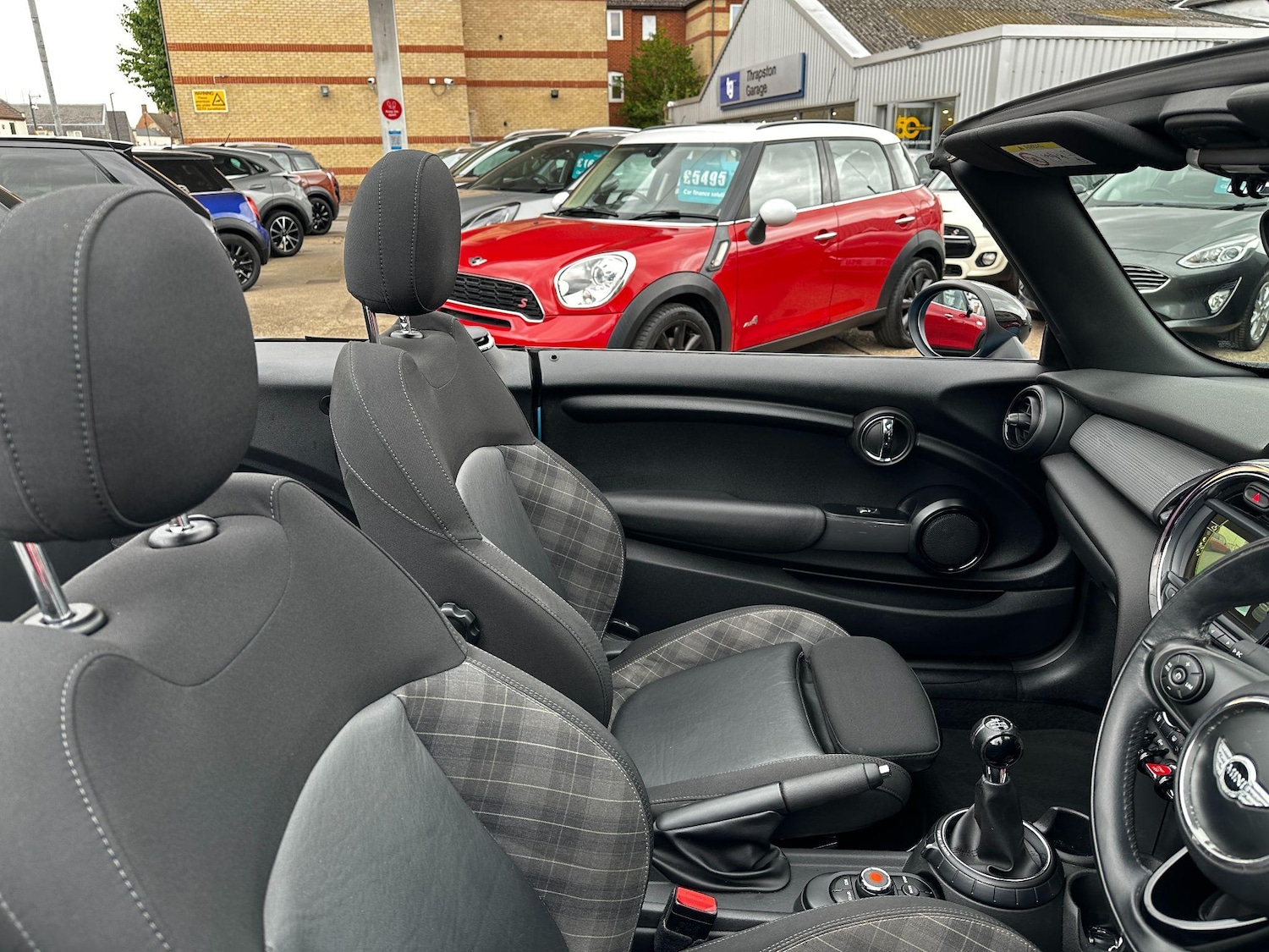 Used MINI Convertible 2017 for sale - 76936537: Photo 20