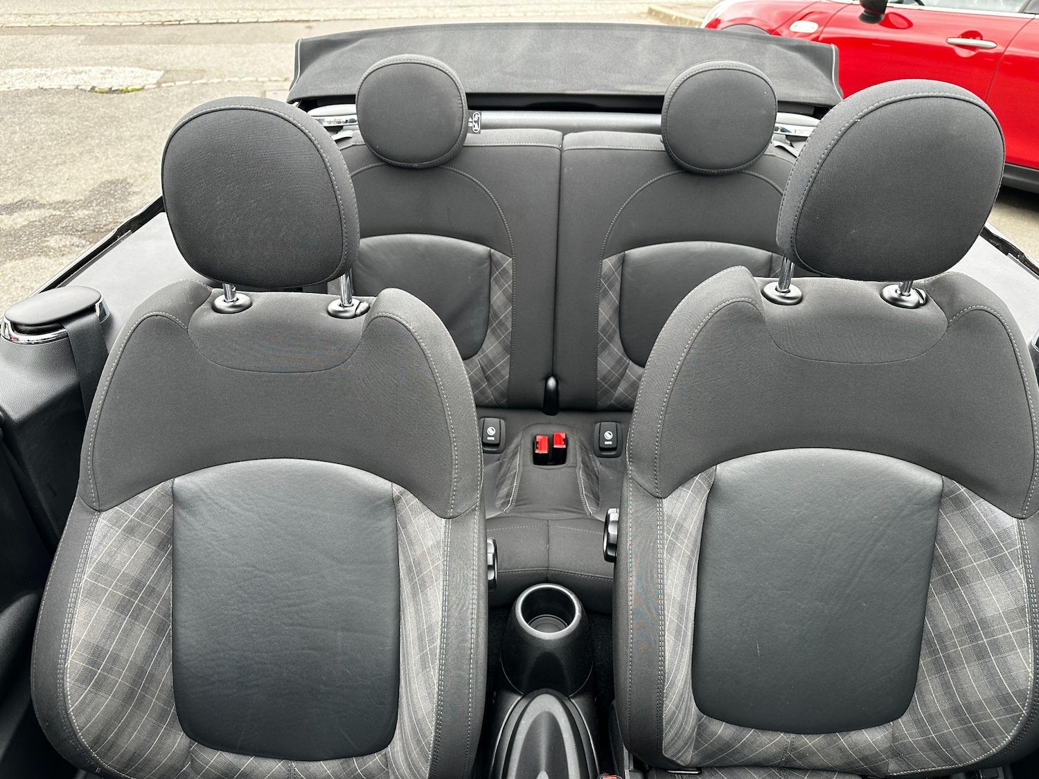 Used MINI Convertible 2017 for sale - 76936537: Photo 29