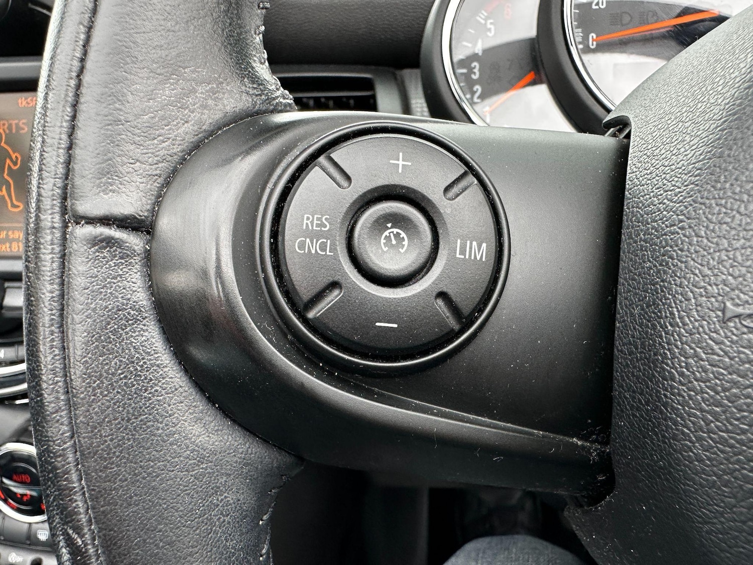 Used MINI Convertible 2017 for sale - 76936537: Photo 33