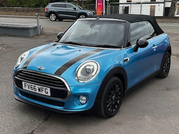 Used MINI Convertible 2017 for sale - 76936537: Photo