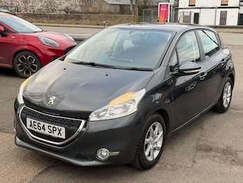 Used Peugeot 208 2014 for sale - 77784595: Photo