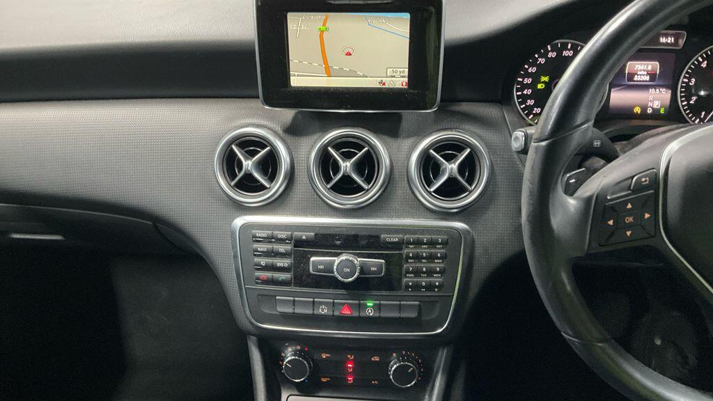 Used Mercedes-Benz A-Class 2015 for sale - 76921965: Photo 11