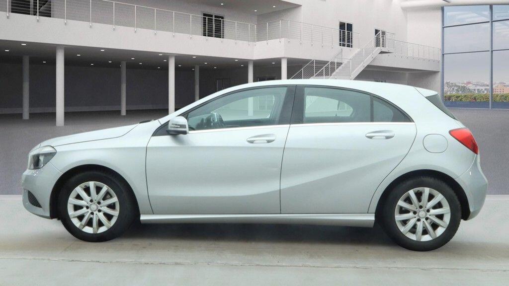 Used Mercedes-Benz A-Class 2015 for sale - 76921965: Photo 6
