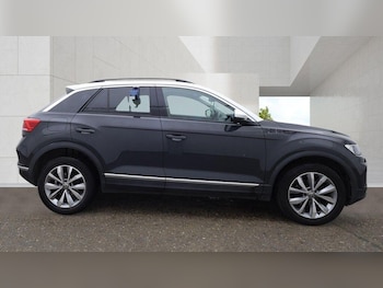 Used Volkswagen T-Roc 2021 for sale - 79280095: Photo