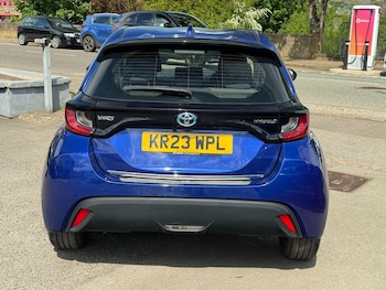 Used Toyota Yaris 2023 for sale - 78517368: Photo