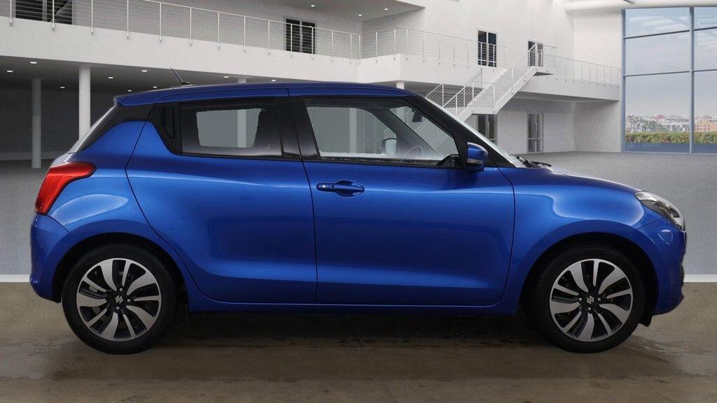 Used Suzuki Swift 2018 for sale - 77940195: Photo 2