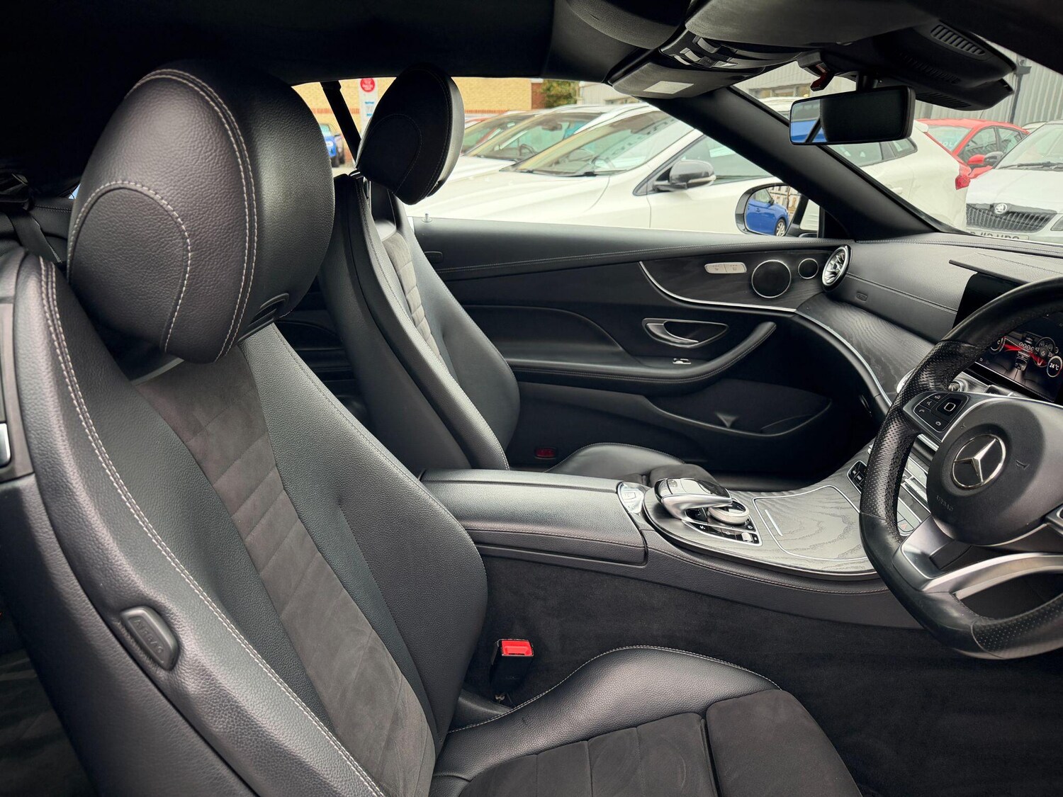 Used Mercedes-Benz E Class 2018 for sale - 76936609: Photo 31