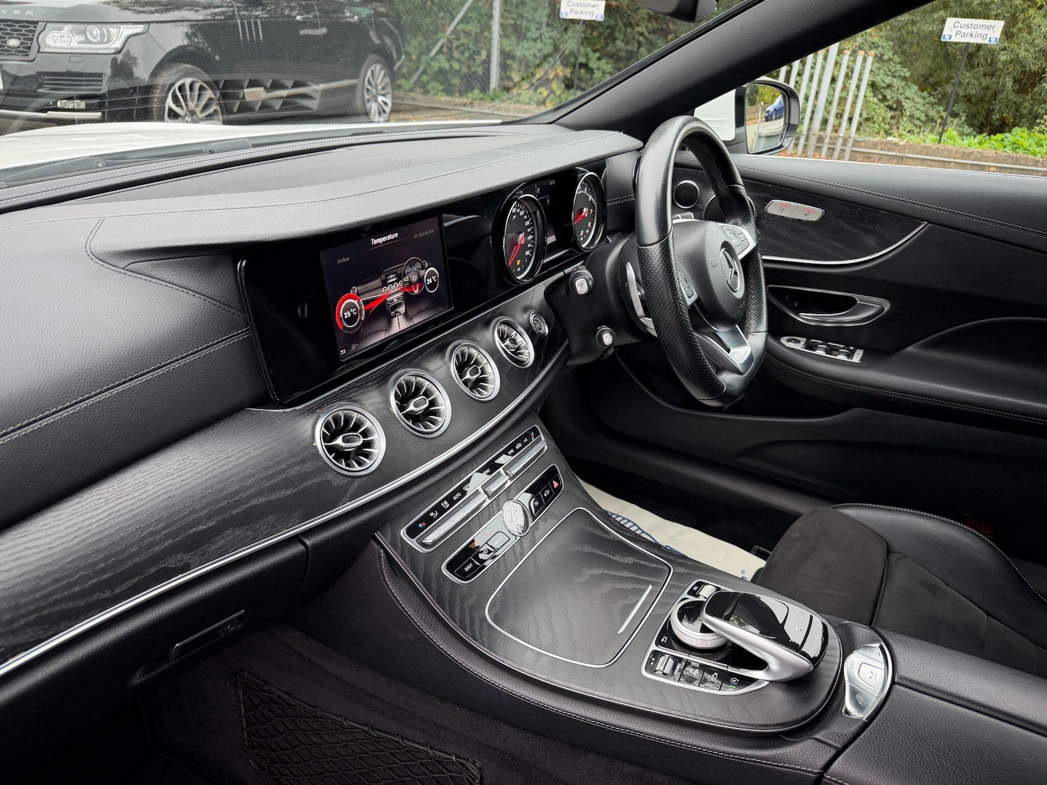 Used Mercedes-Benz E Class 2018 for sale - 76936609: Photo 35