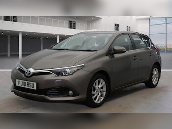 Used Toyota Auris 2018 for sale - 77969604: Photo