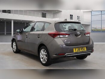 Used Toyota Auris 2018 for sale - 77969604: Photo